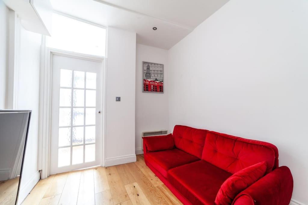 Spacious Retreat 2-Bed In Popular Camden Town London Exterior photo
